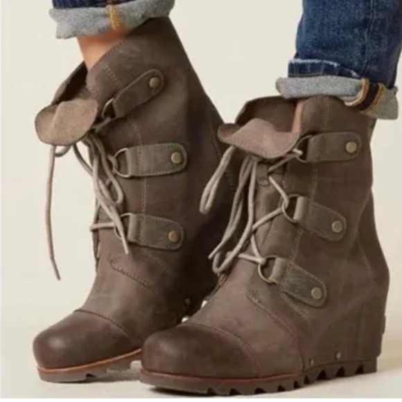 Sorel Women Joan of Arctic Lexie Leather Lace Up Hidden Wedge shoes boot sz 6 - Picture 1 of 14